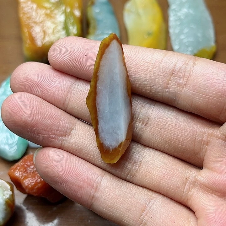 定制翡翠未镶嵌翡翠