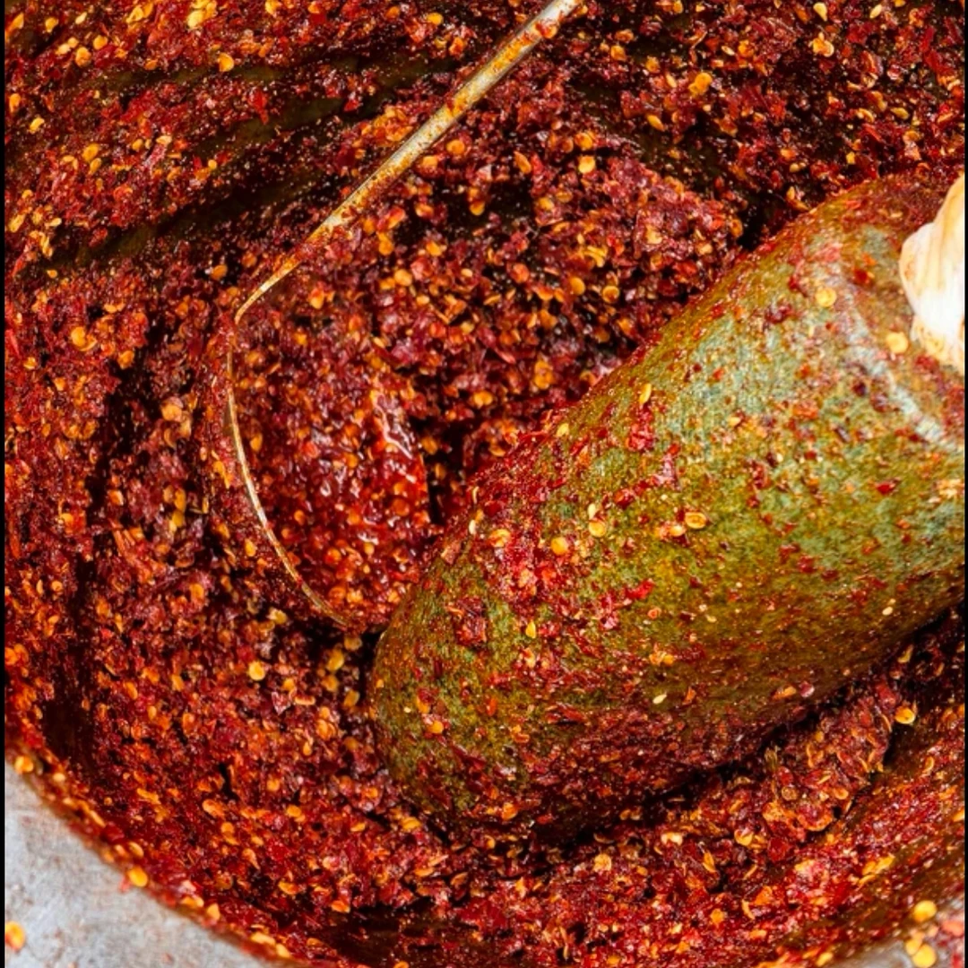 农家手工擂辣椒 柴火炒香辣下饭油辣椒