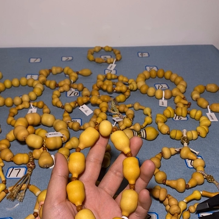 八**士罐子手持1111111