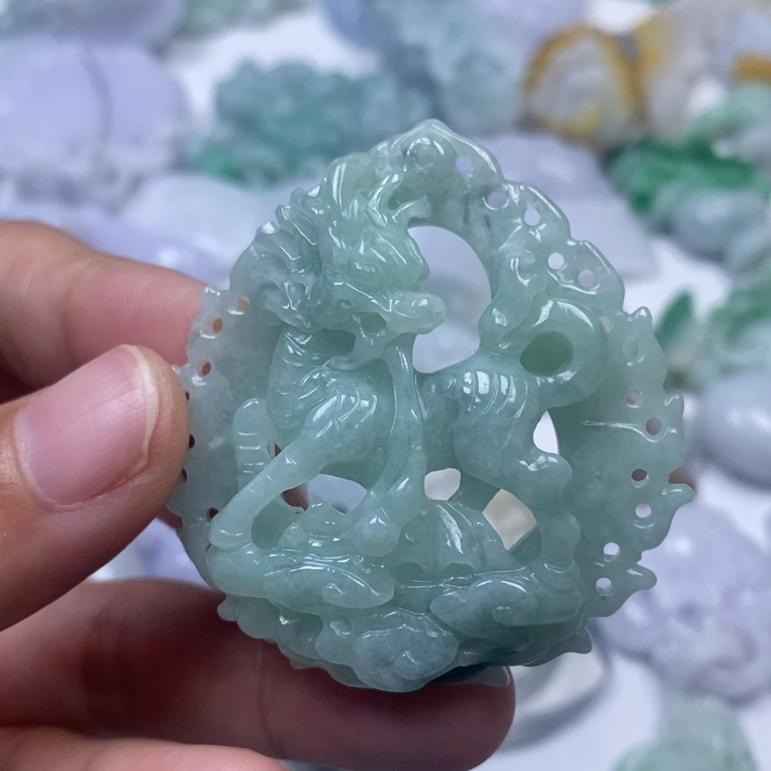 颈饰未镶嵌翡翠翡翠