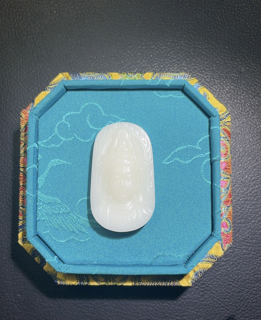 精品羊脂白观音牌吊坠大气款