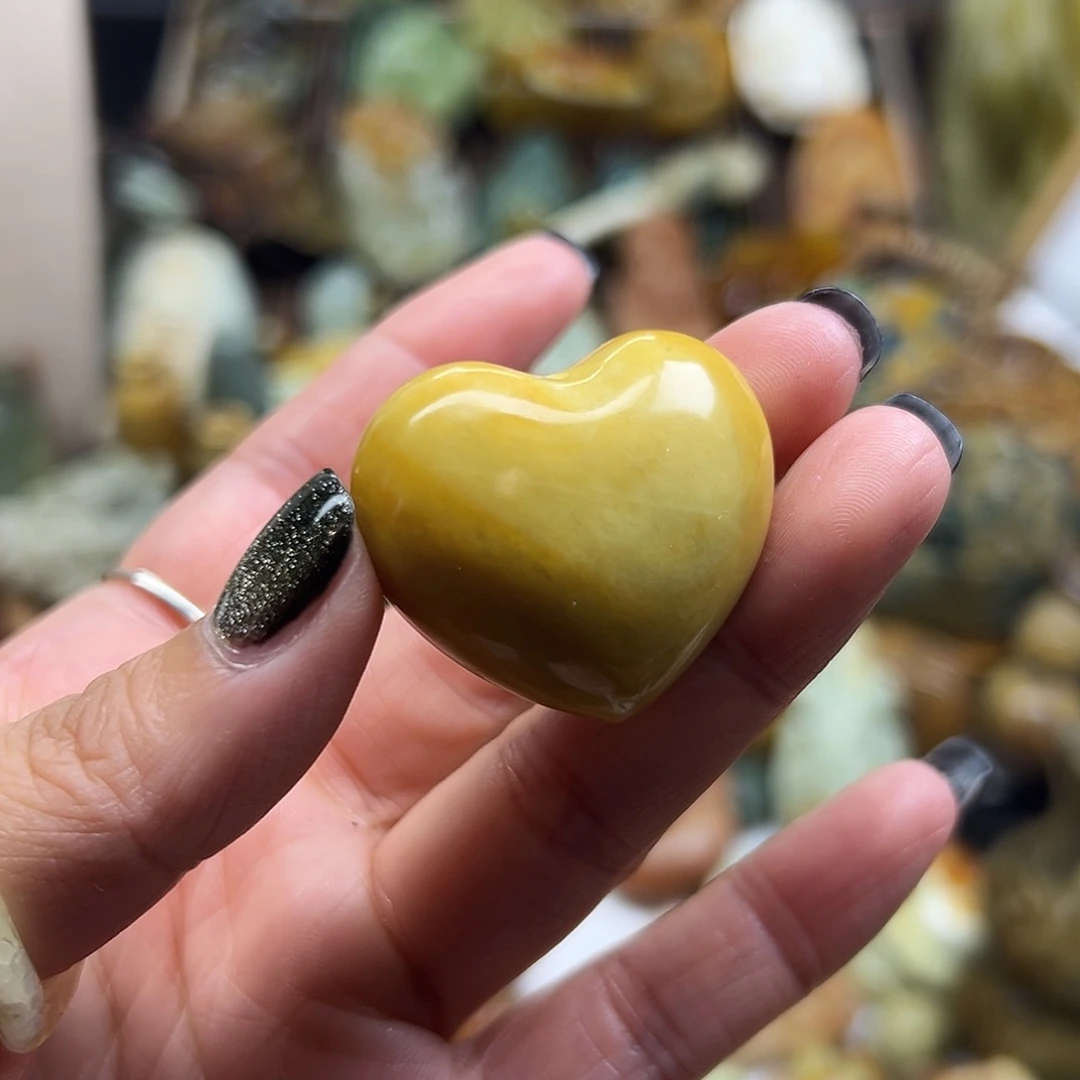 未镶嵌岫玉颈饰辽阳料心心挂坠