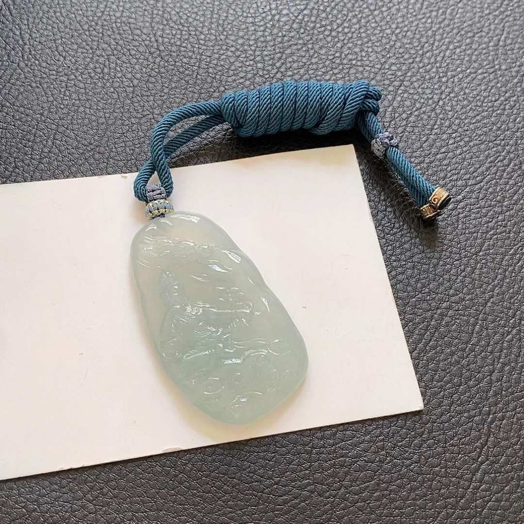 翡翠颈饰未镶嵌御龙观音