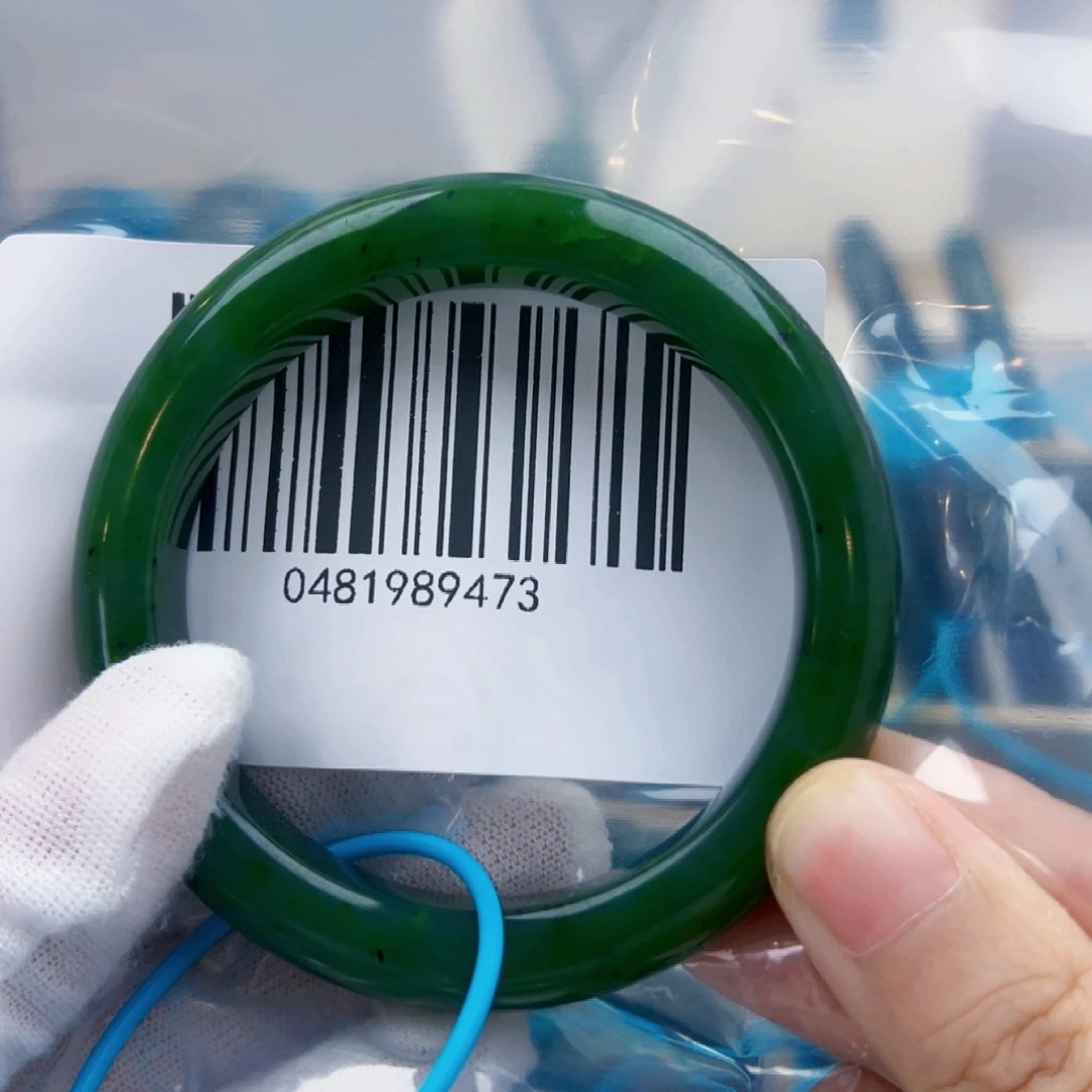 和田玉手镯未镶嵌包容5758