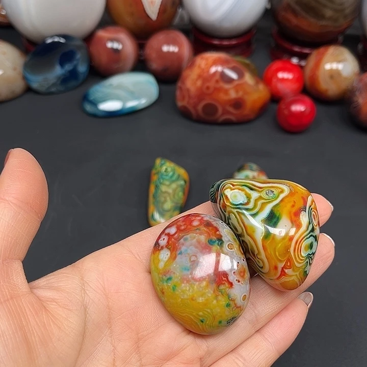 玛瑙/玉髓未镶嵌珠宝半成品晨****牛