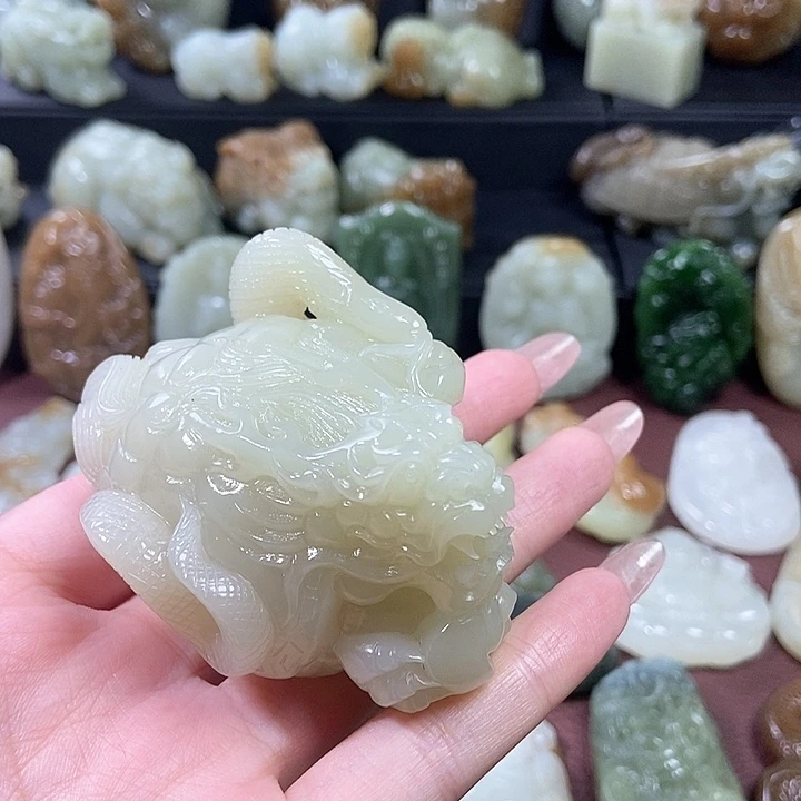 颈饰未镶嵌和田玉把***鸡