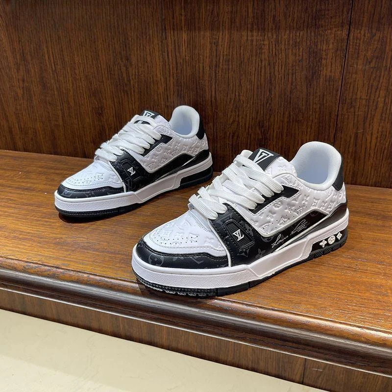 男鞋2025年秋季情侣款防滑潮流百搭男款低帮板鞋休闲百搭运动鞋