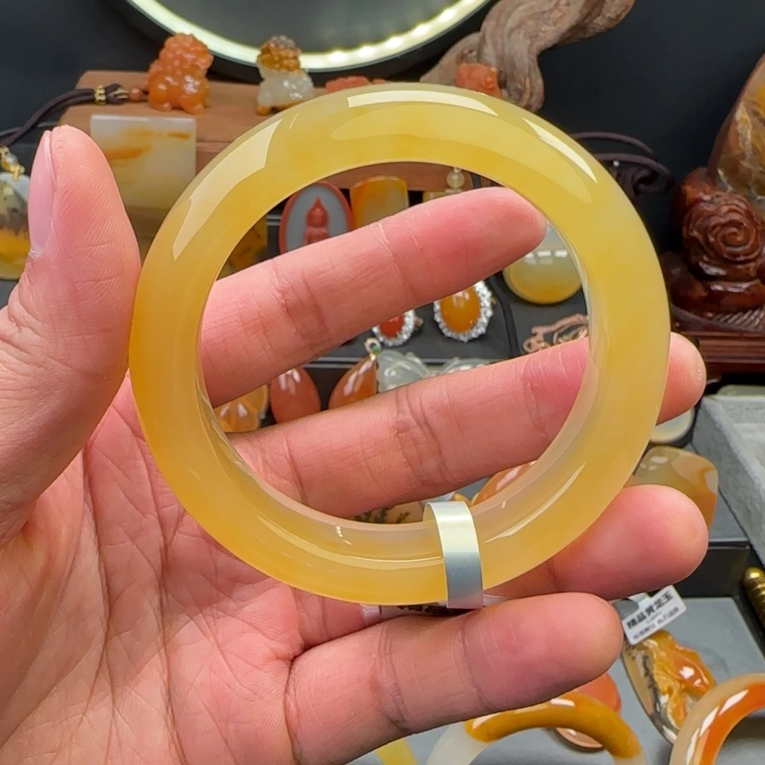 石英质玉（黄龙玉）未镶嵌手镯