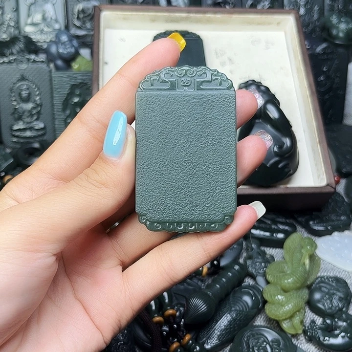 和田玉（青玉）颈饰未镶嵌夜***宫