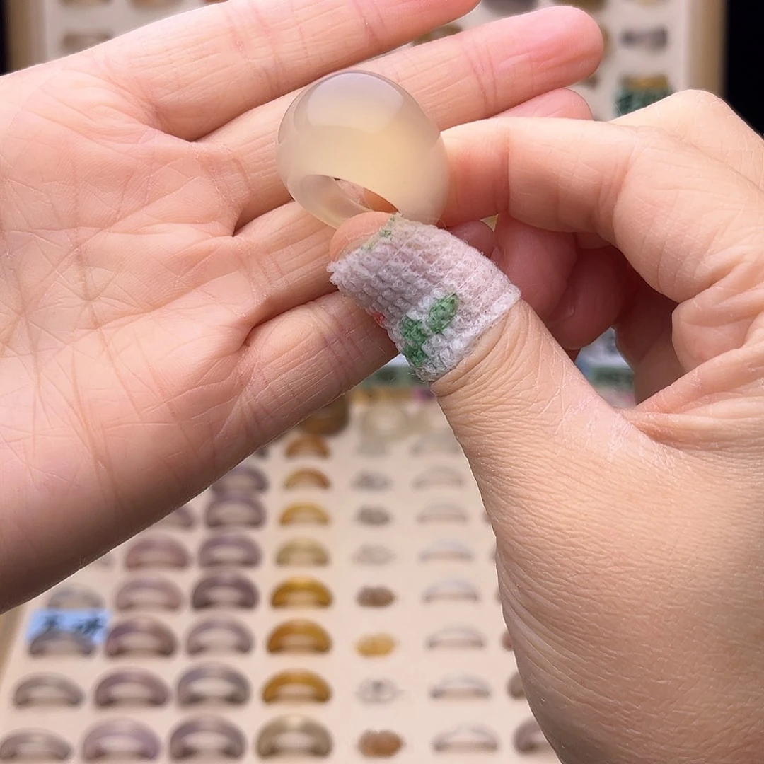 玛瑙/玉髓戒指未镶嵌