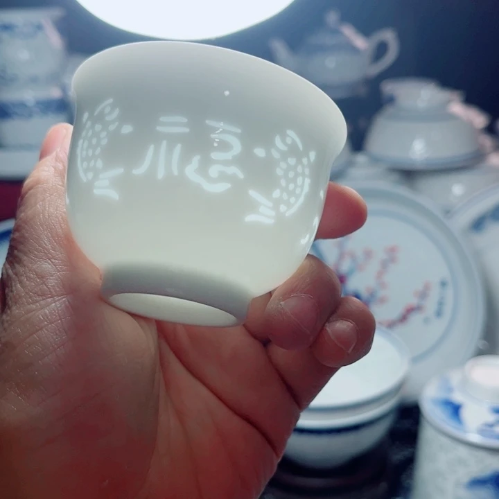 青花玲珑小杯福字雕刻新款
