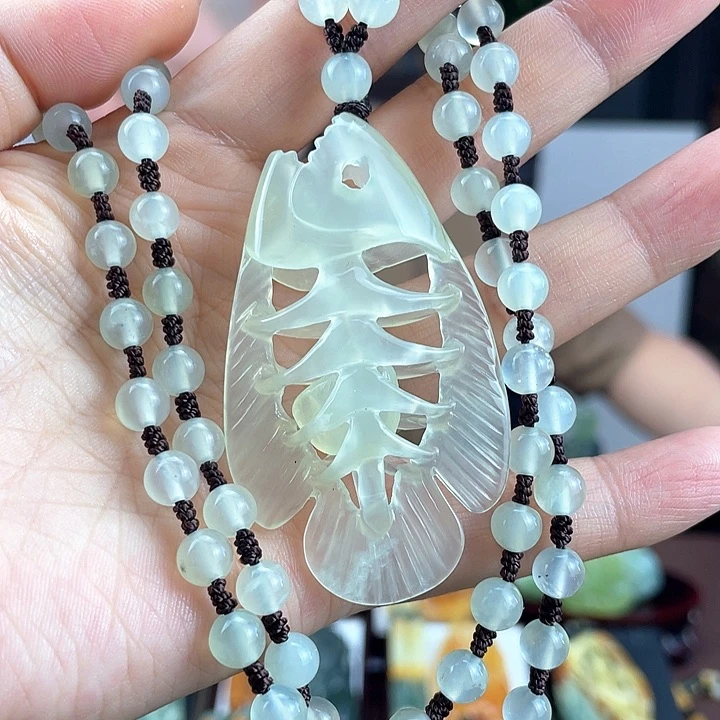 蛇纹石玉颈饰未镶嵌纵**海