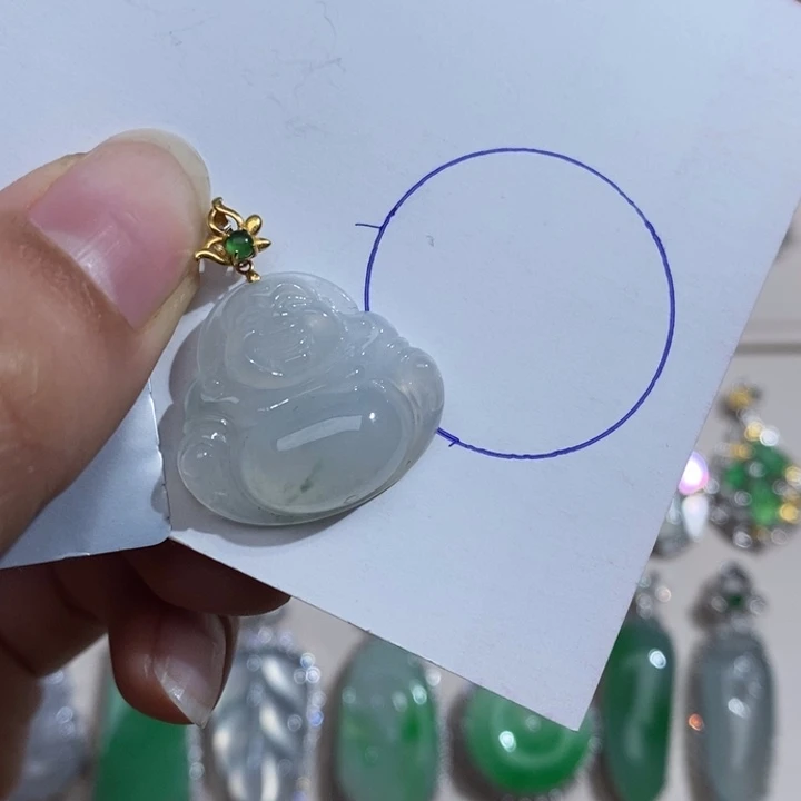 翡翠颈饰18K金镶嵌…