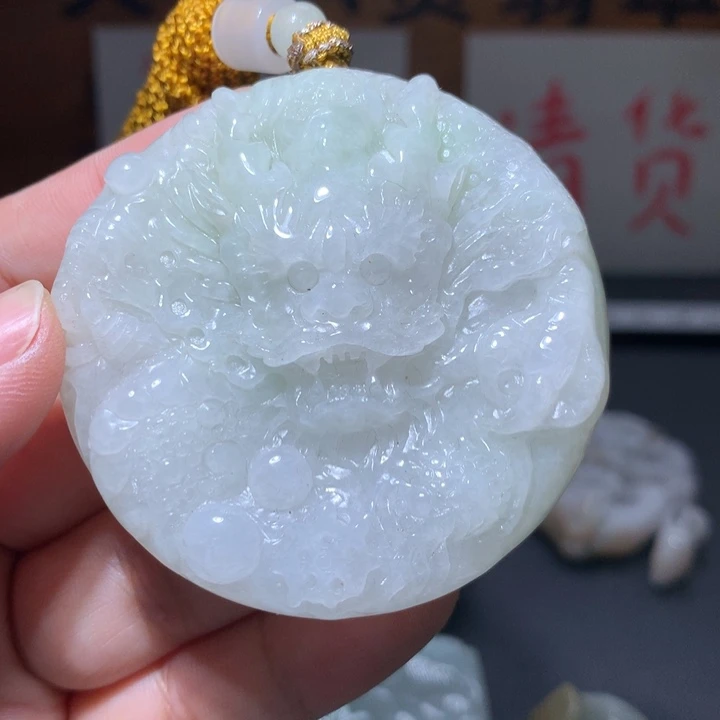 翡翠未镶嵌颈饰保真天然A货翡翠