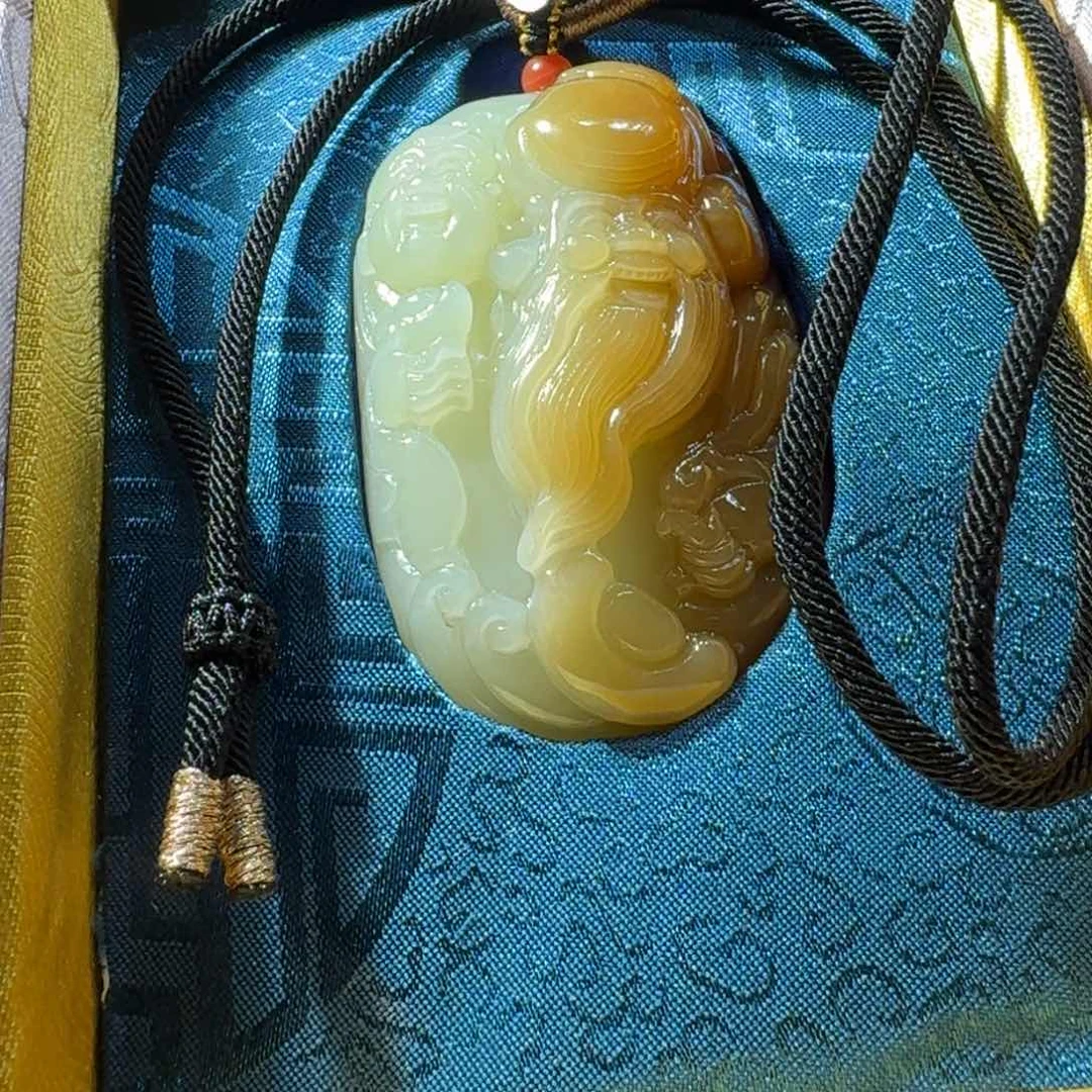 和田玉（糖玉）未镶嵌挂件