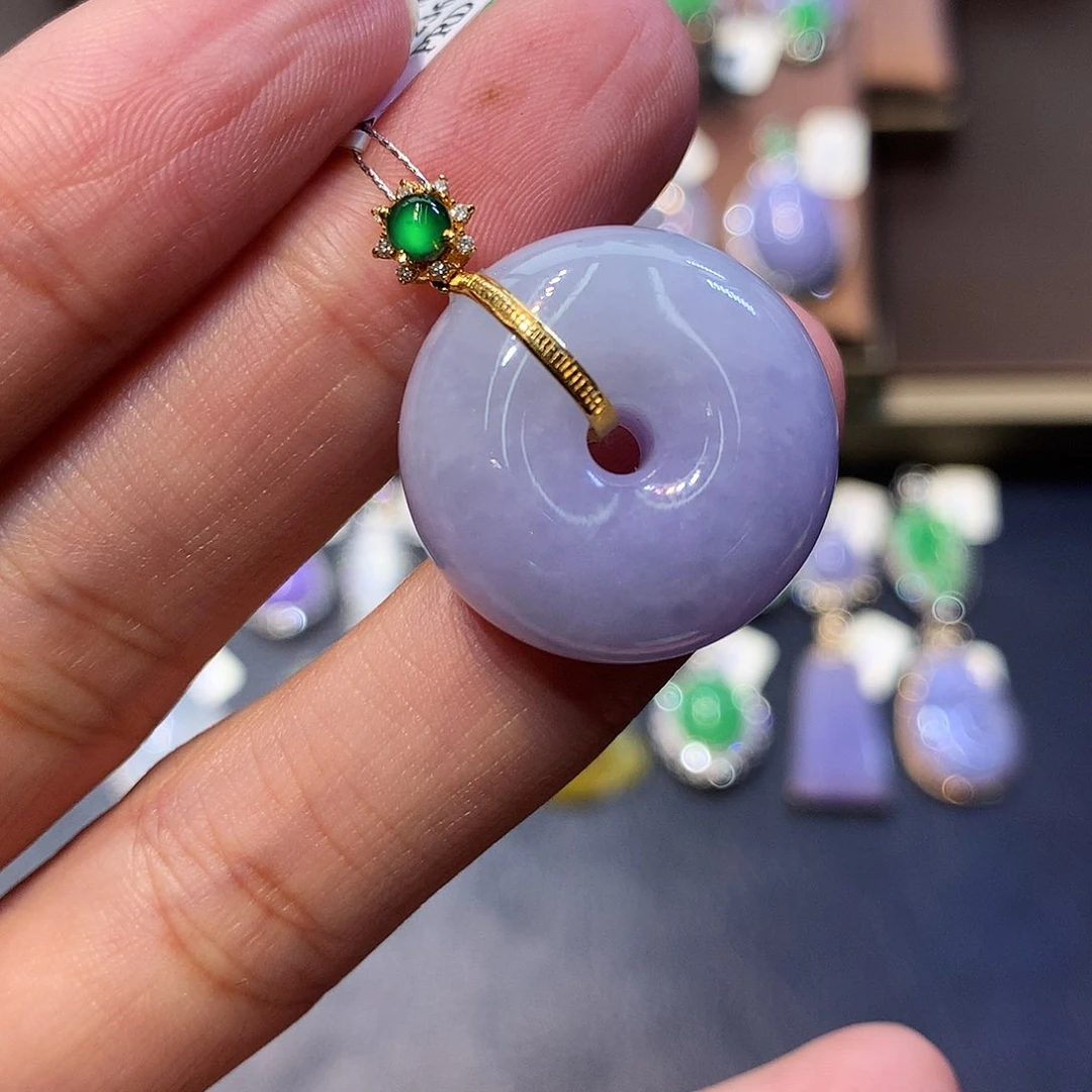 颈饰18K金镶嵌翡翠翡翠吊坠