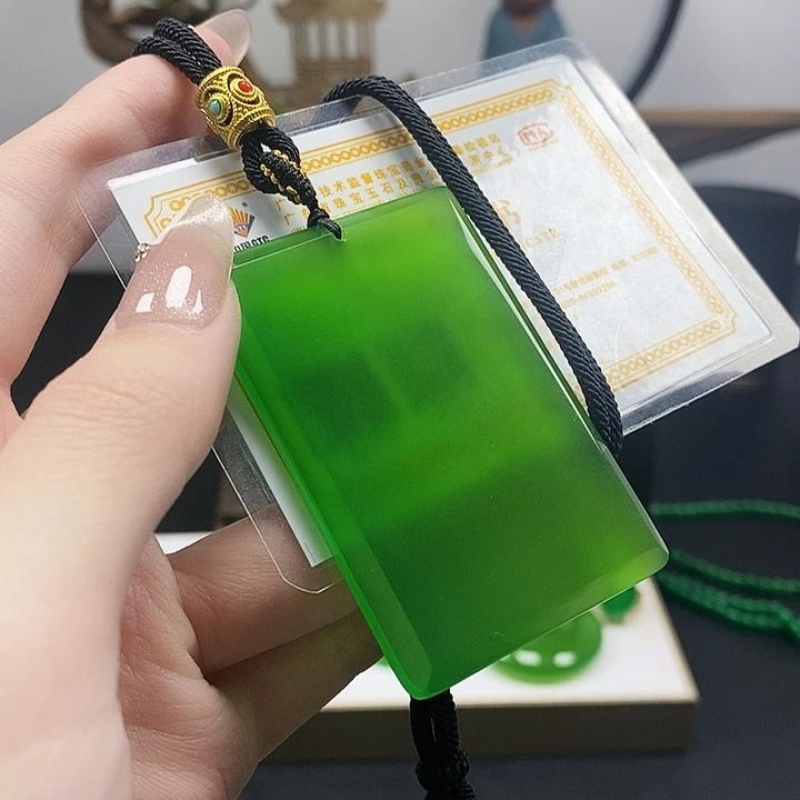 玛瑙/玉髓未镶嵌颈饰无事牌