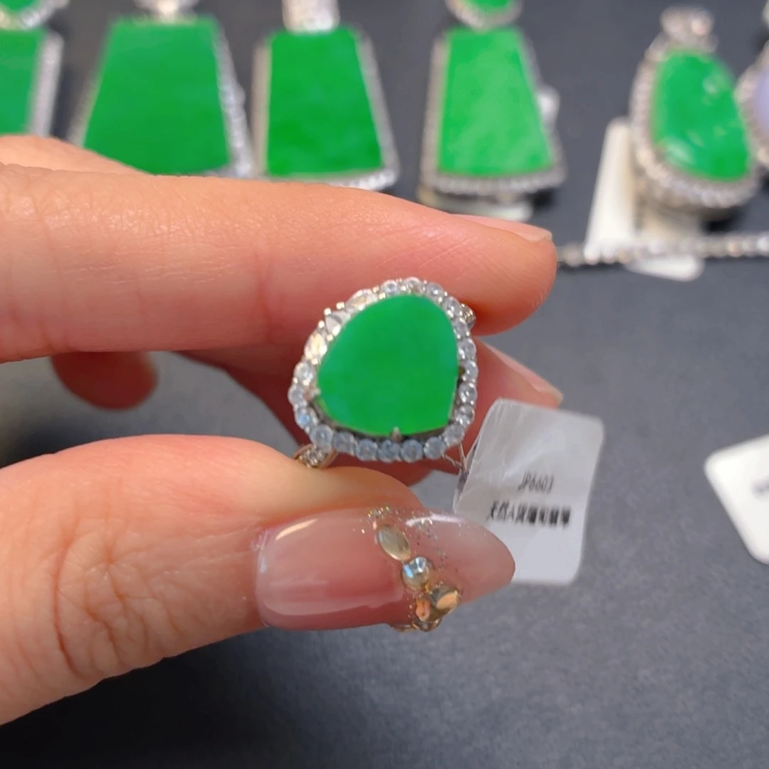 翡翠银S925镶嵌颈饰