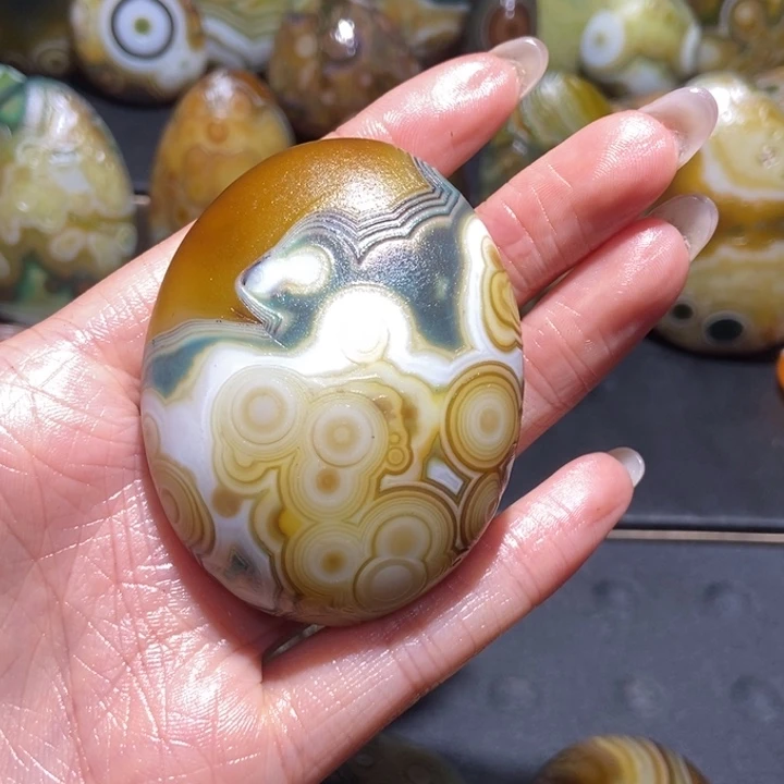 【闪购商品】未镶嵌玛瑙/玉髓珠宝奇石皇**岸