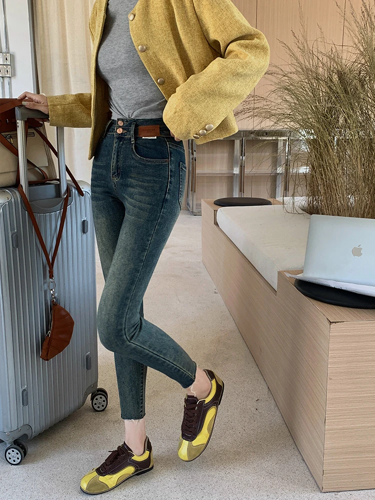 水泥灰牛仔裤女2025年秋季新款修身显瘦紧身小脚裤高腰弹力百搭款