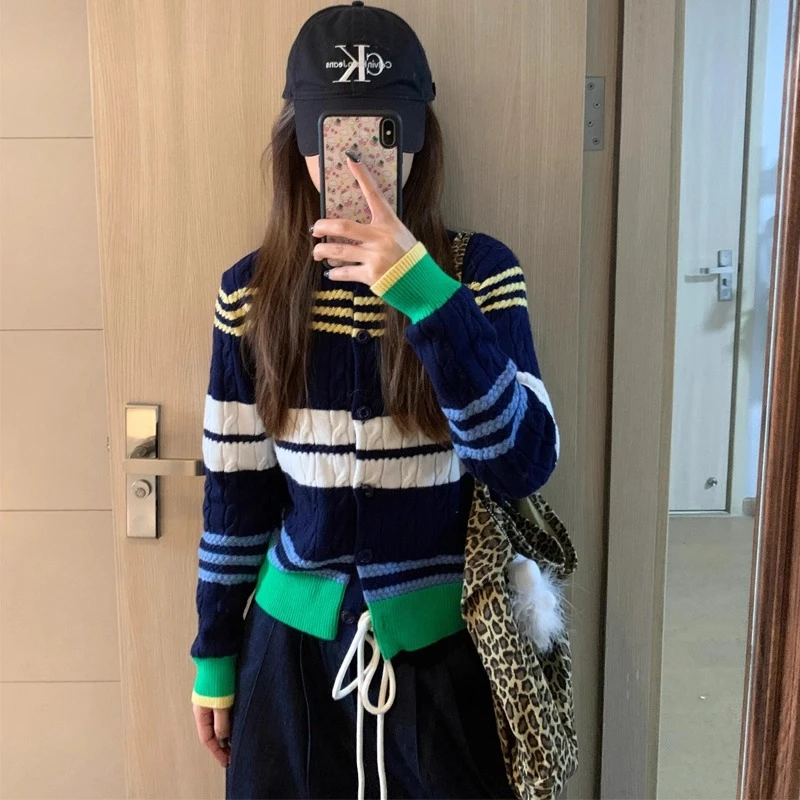 美式复古撞色拼接针织开衫女2025秋新款时尚休闲百搭显瘦上衣外套