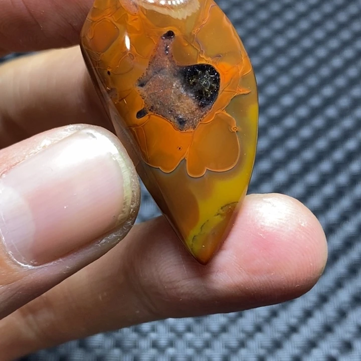 玛瑙/玉髓颈饰未镶嵌曌*隆