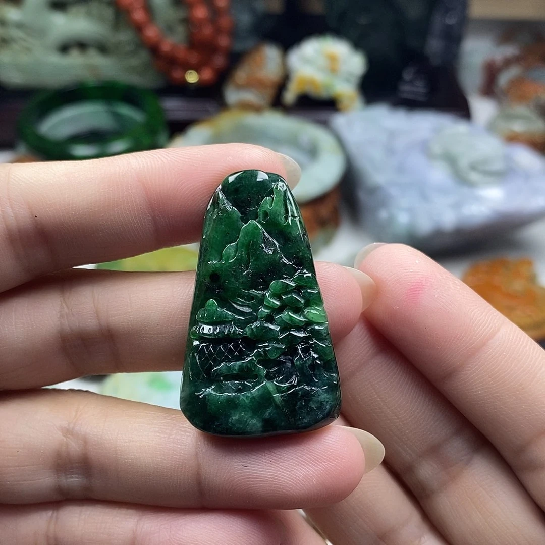 颈饰未镶嵌翡翠牌子