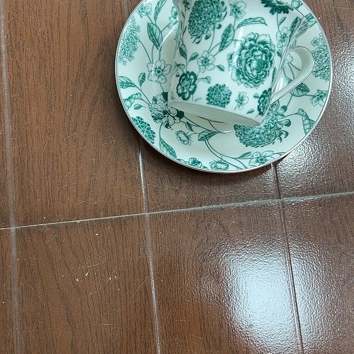 搪瓷瑕疵咖啡杯碟一个