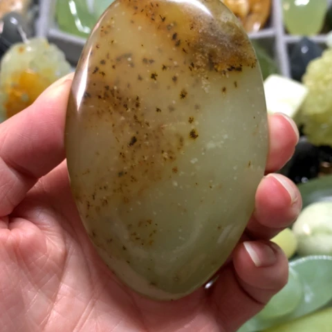 蛇纹石玉未镶嵌手把件