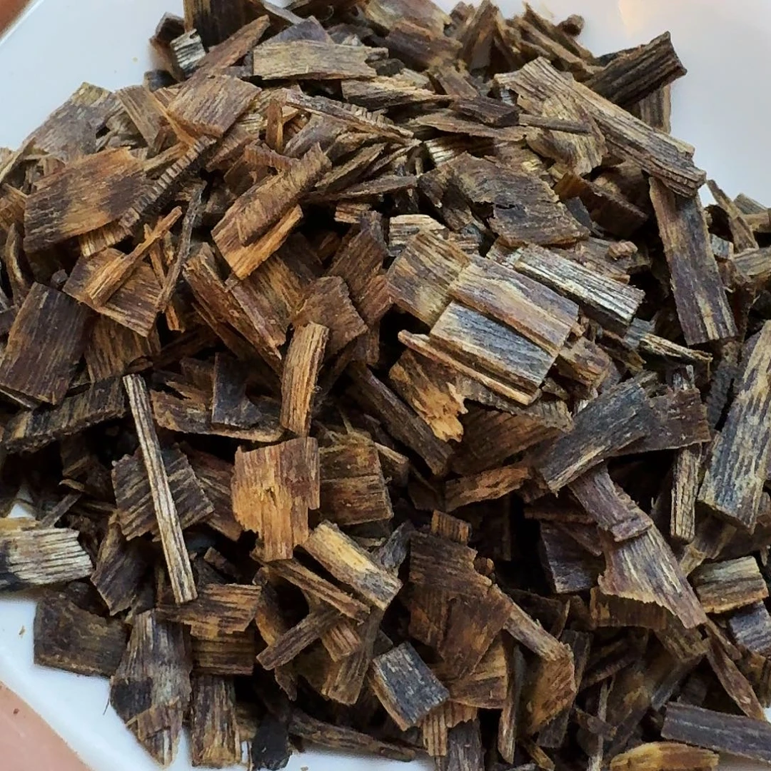 沉香碎屑沉香乌身高端沉水皮油片料50克