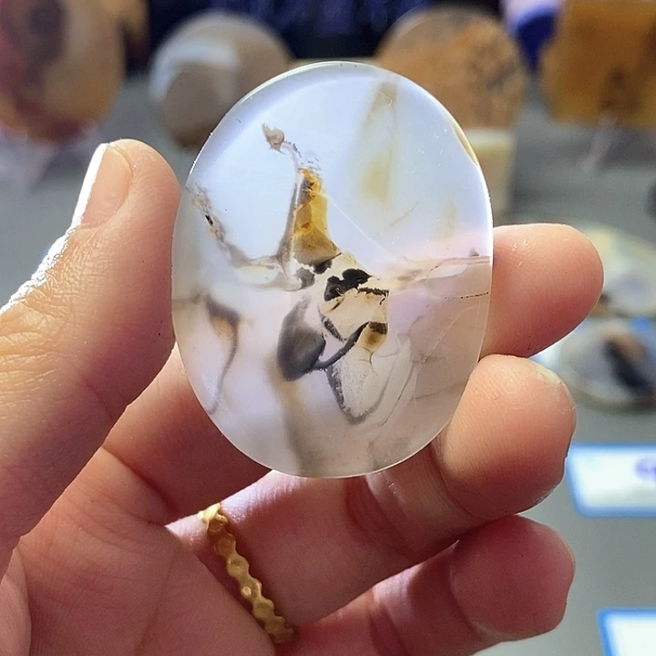 玛瑙/玉髓未镶嵌珠宝半成品