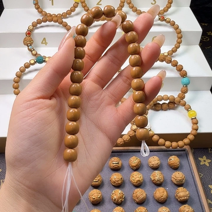 吊坠猴头核桃猴头核桃吊坠一套毕业