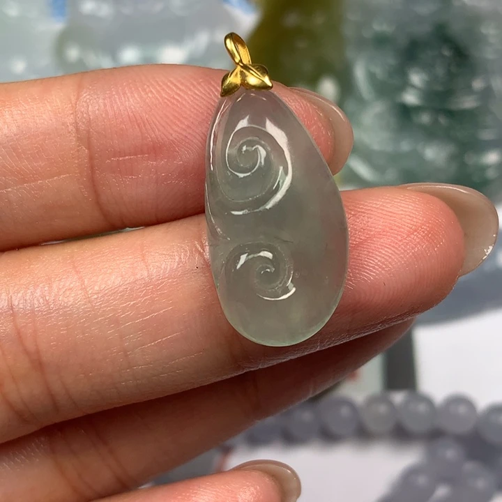 翡翠未镶嵌颈饰翡翠