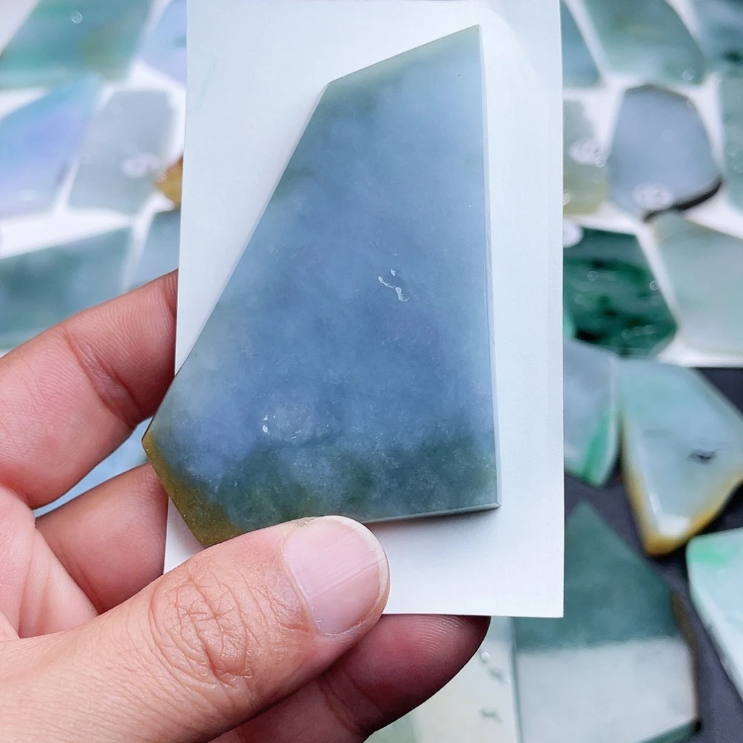定制翡翠未镶嵌翡翠挂件