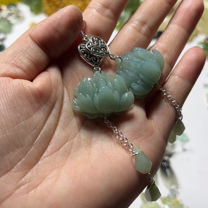 蛇纹石玉合金耳饰