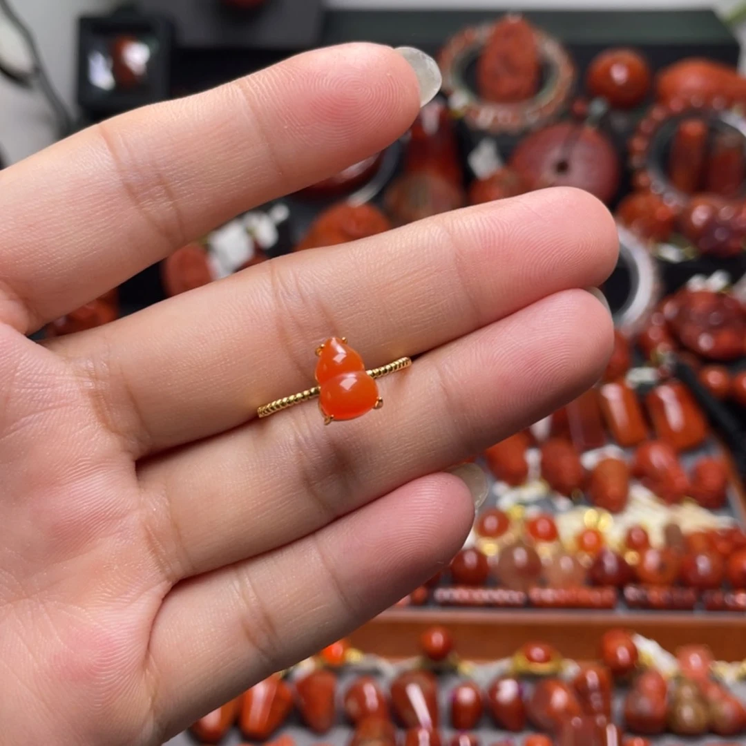 【闪购商品】银S925镶嵌保山葫芦戒指南红玛瑙