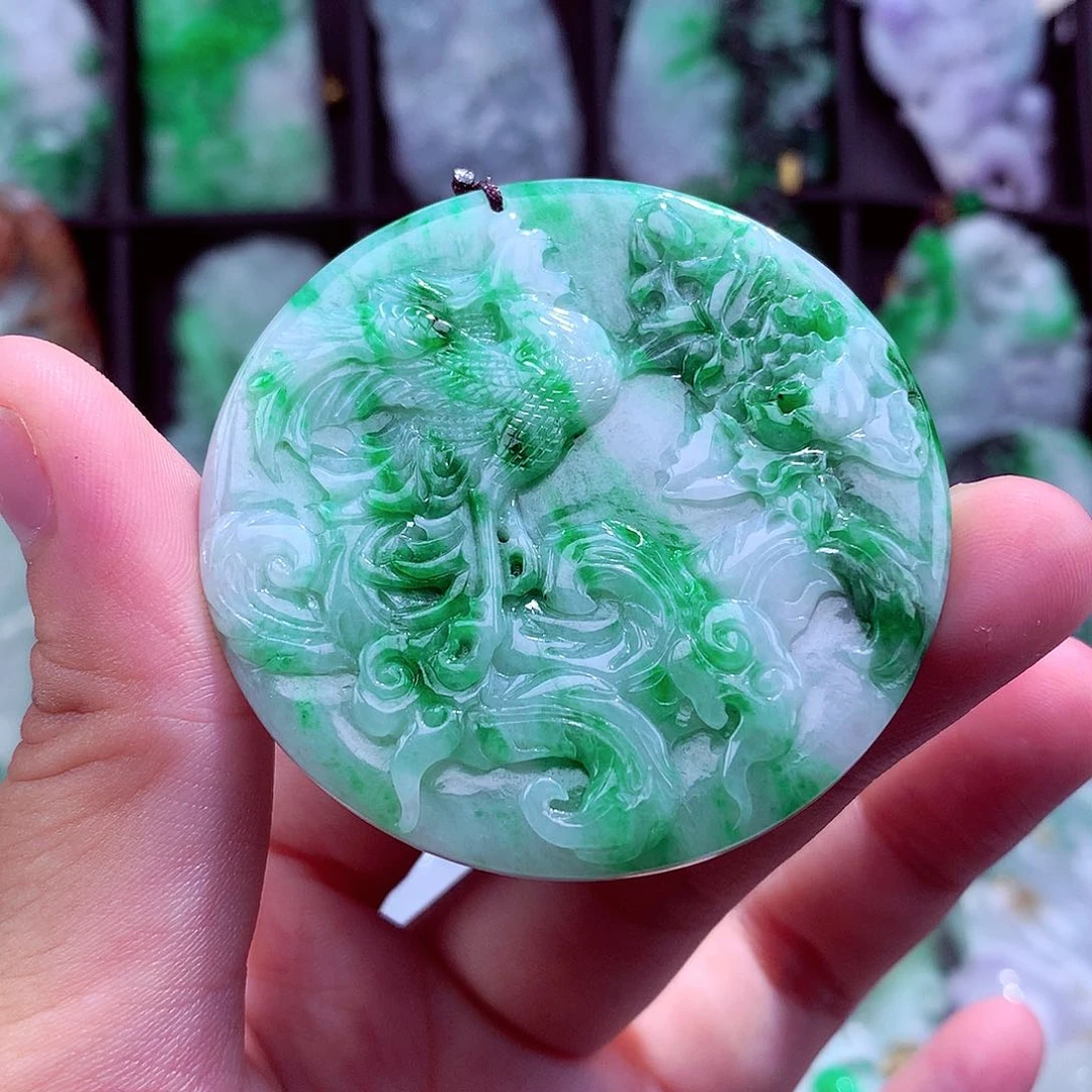 翡翠未镶嵌颈饰挂件