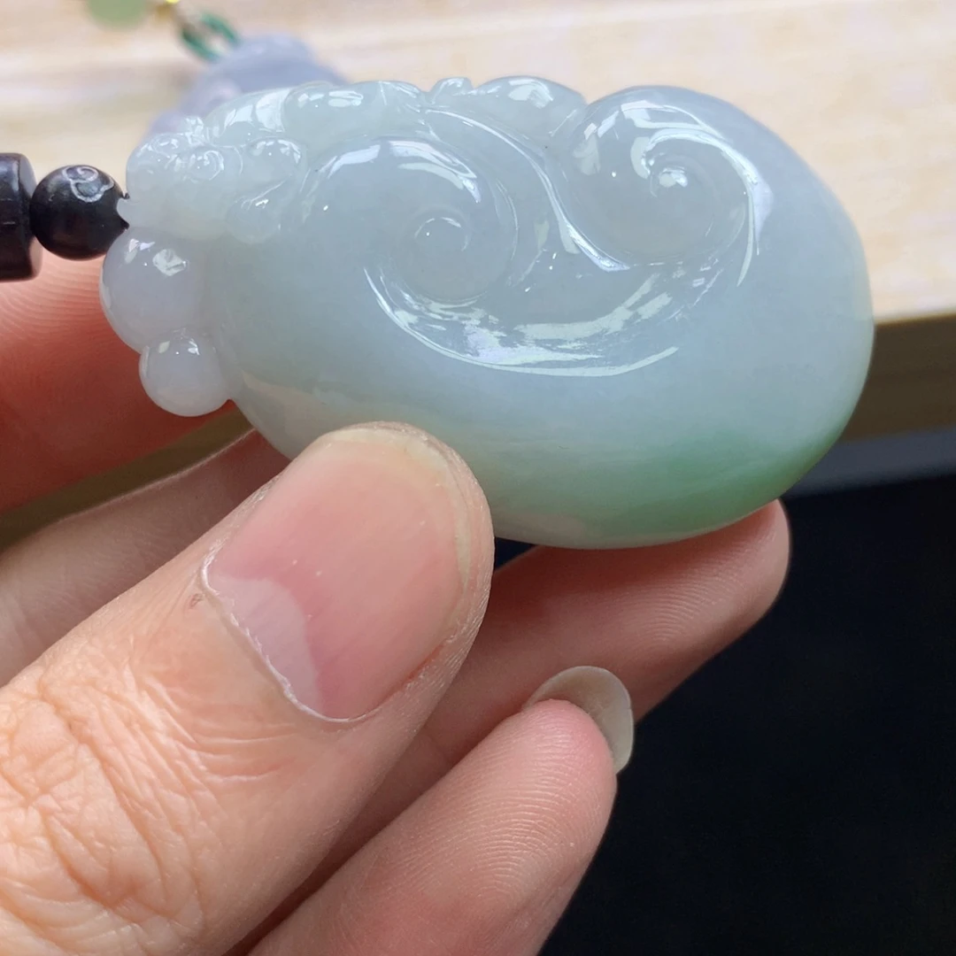 颈饰未镶嵌翡翠吊坠