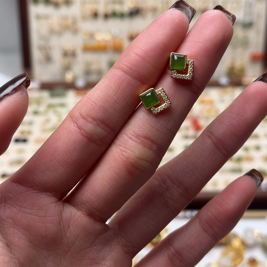 和田玉银S925镀金镶嵌耳坠