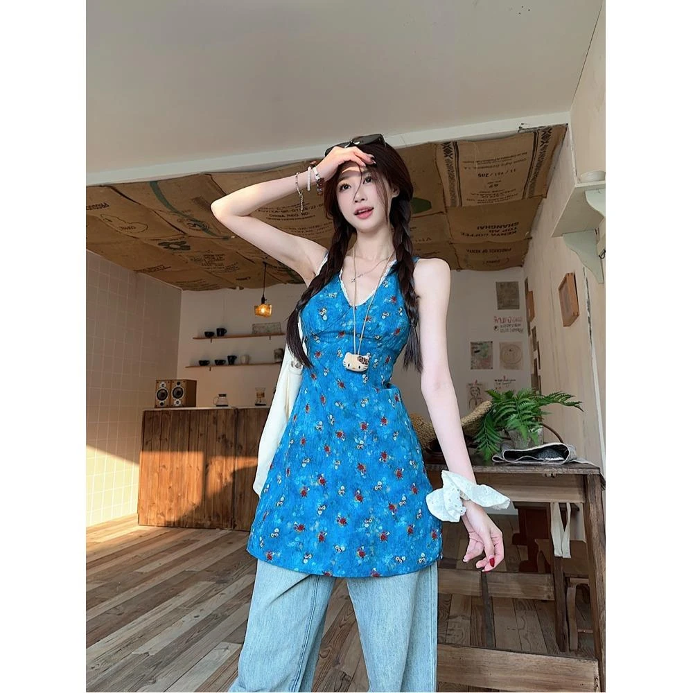 茶歇法式蕾丝边碎花连衣裙女夏季复古减龄领无袖中长裙辣妹气质