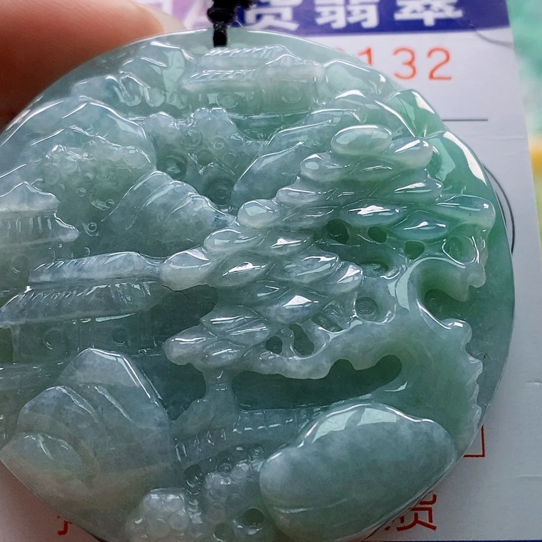 吊坠(不含链)未镶嵌翡翠