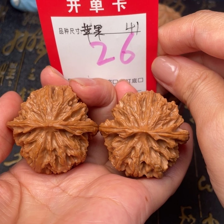 吊坠桃核文玩的好