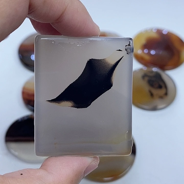 玛瑙/玉髓未镶嵌珠宝半成品