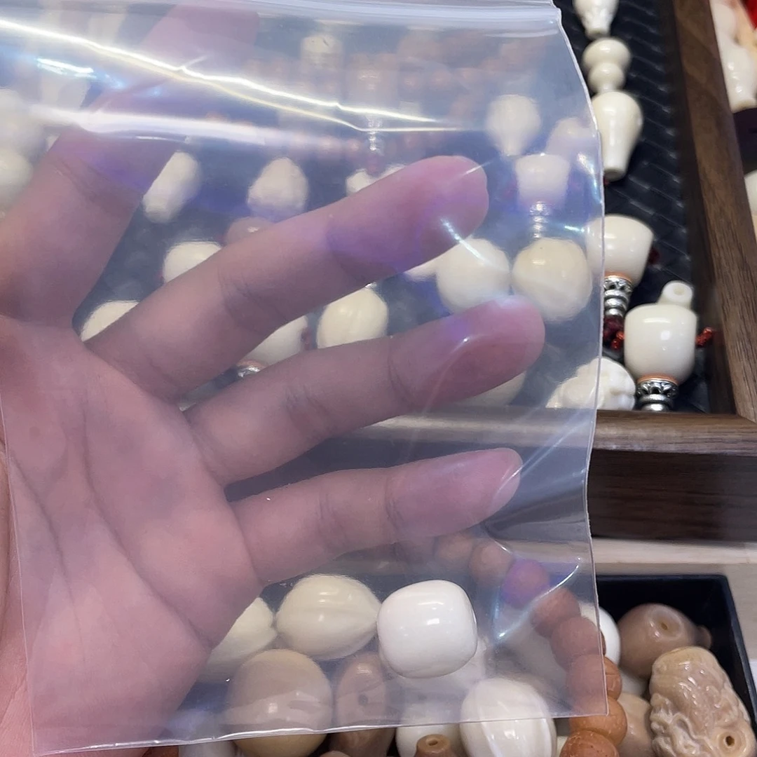 划***兄菩提根/象牙果吊坠
