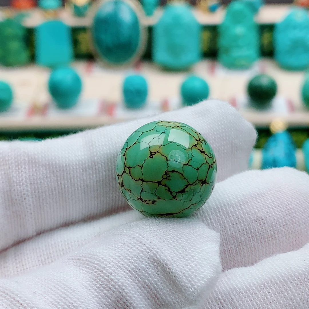 大***鹏绿松石未镶嵌珠宝奇石