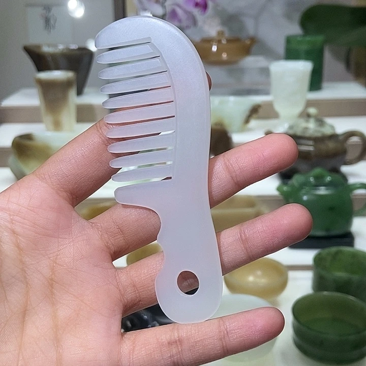 和田玉未镶嵌挂件白玉玉梳