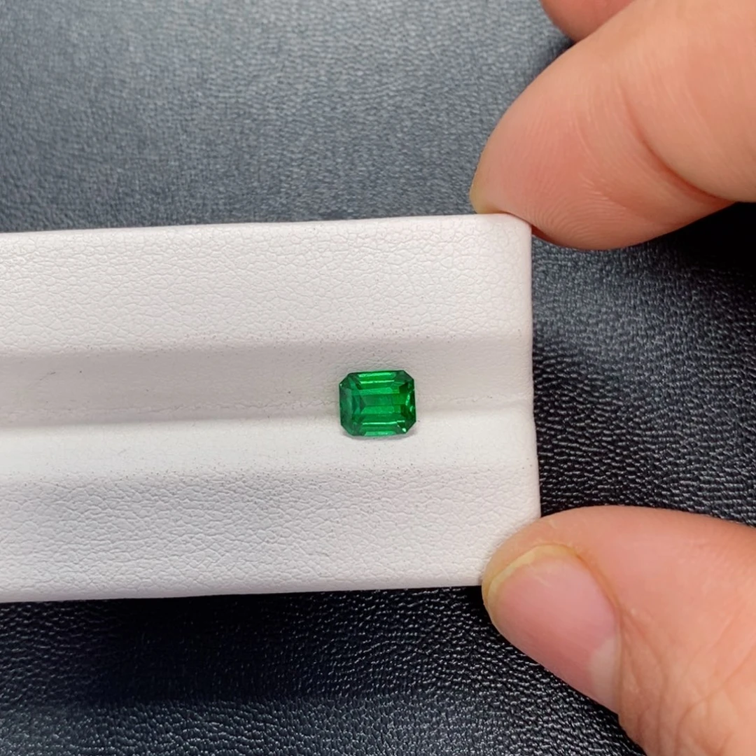 石榴石裸石未镶嵌1.18卡扎尼