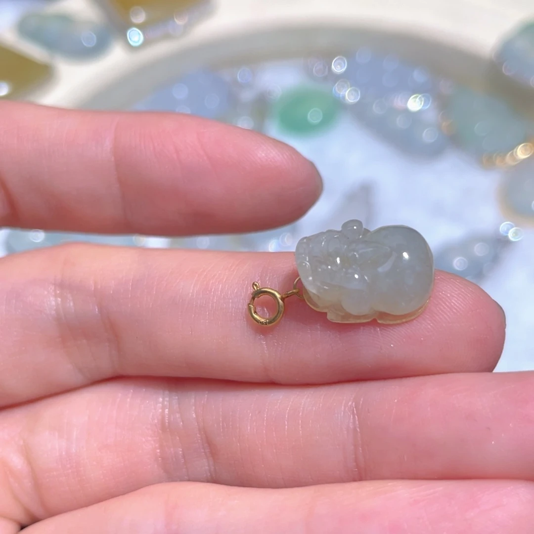 翡翠颈饰18K金镶嵌翡翠