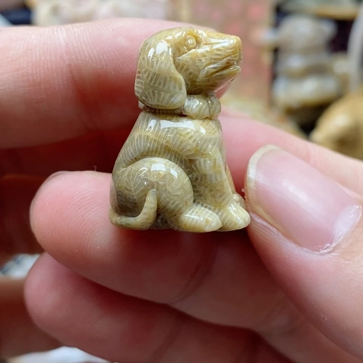 石英质玉颈饰未镶嵌