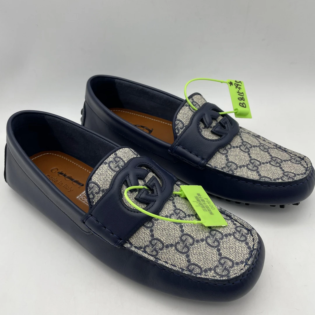99新 GUCCI/古驰 39.5欧码/男士蓝色镂空设计双G豆豆鞋全套未使用
